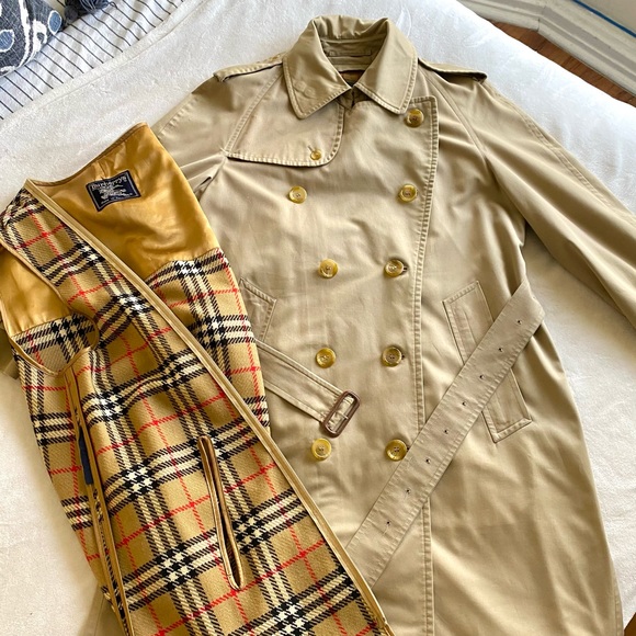 Burberrys’ Jackets & Blazers - Burberrys’ Vintage Trench Coat w/Liner